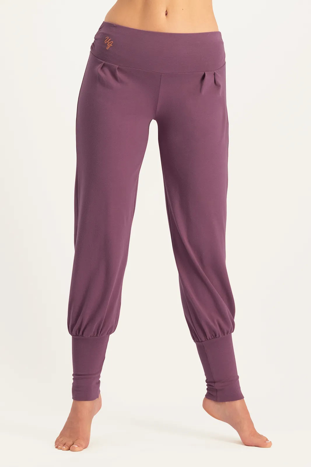 Urban Goddess Haremshose Dakini mauve Yoga Ambiente