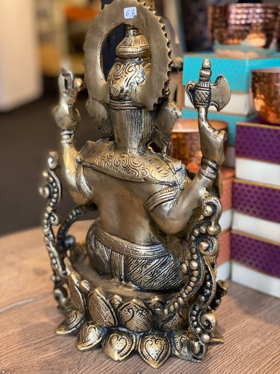 Ganesha auf Lotus