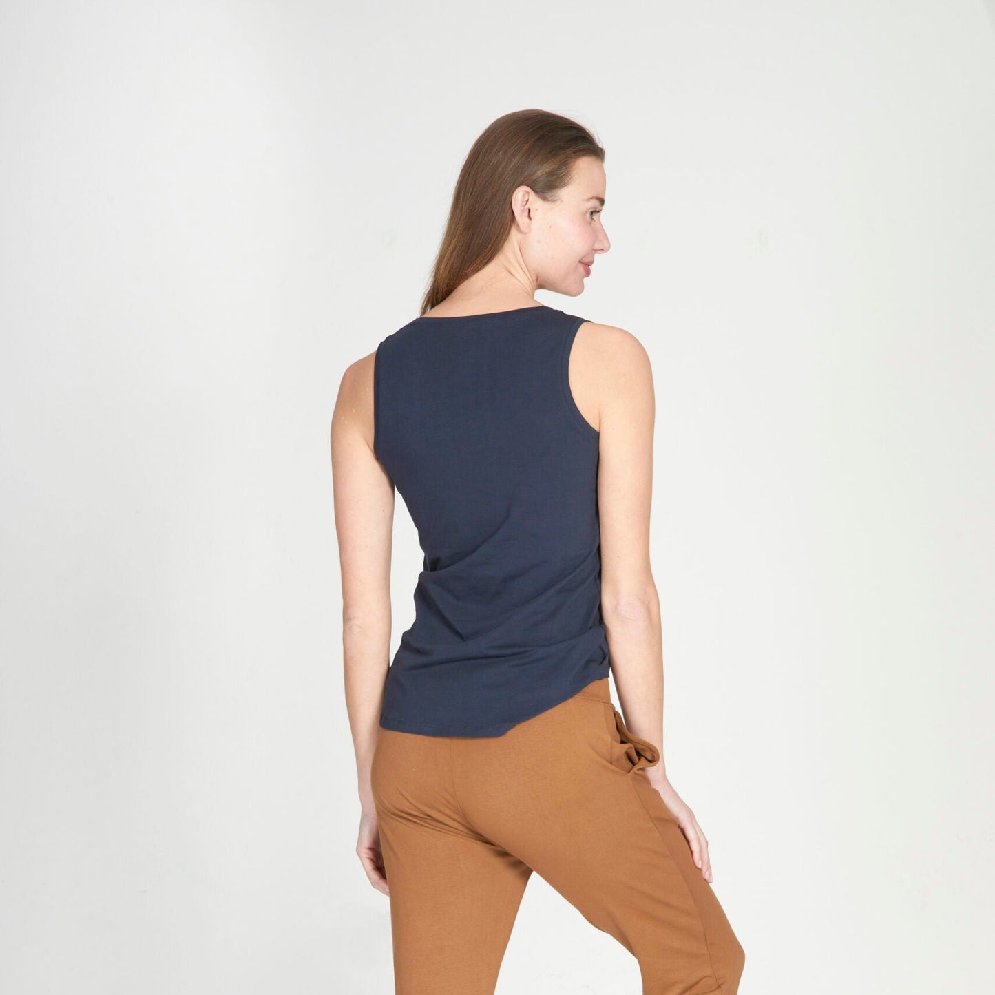 Tanktop mit leicht abgerundetem Saum