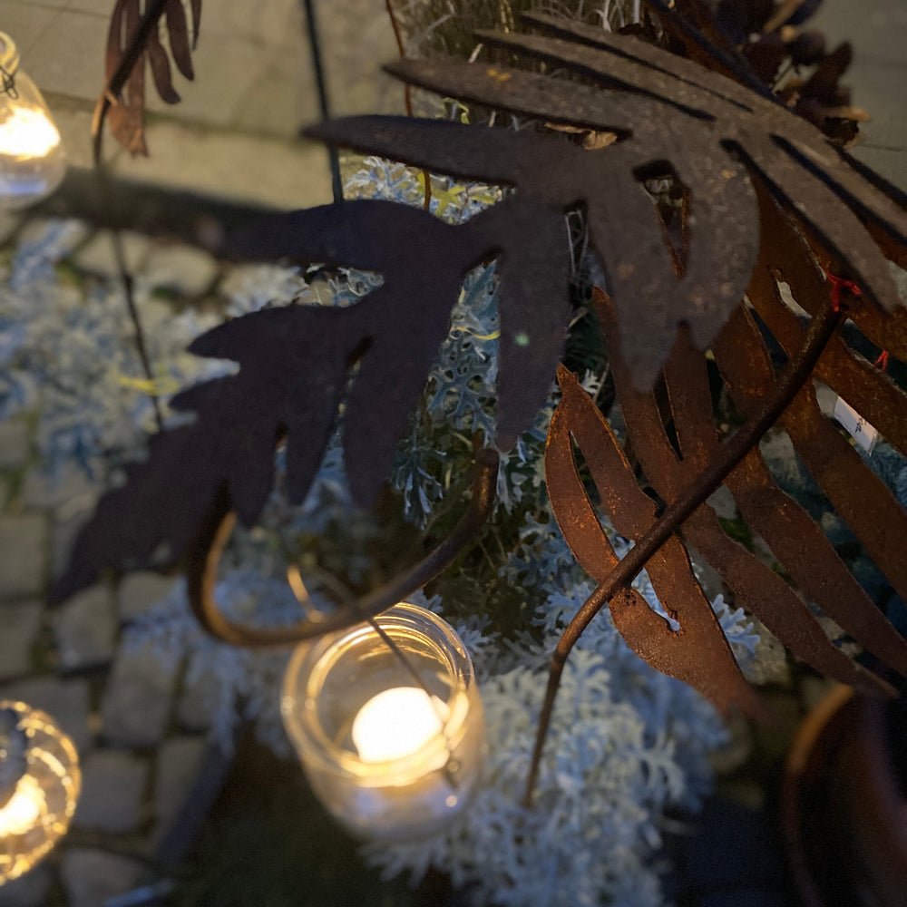 Rost Gartenstecker Farnblatt – Yoga Ambiente