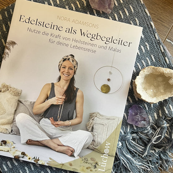 Edelsteine als Wegbegleiter - Nora Adamsons
