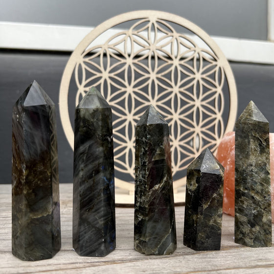 Labradorit Obelisk
