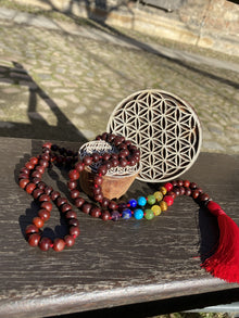  Lokkum Chakra Mala Rosenholz